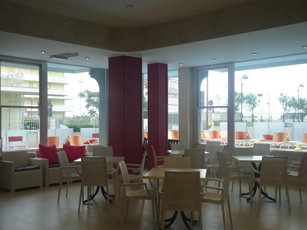 Hotel Mont Blanc Bellaria-Igea Marina Exterior foto